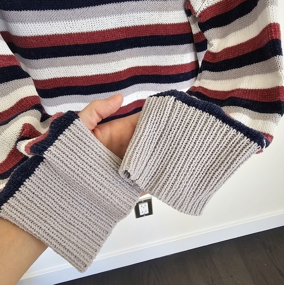 Woven Heart from Nordstom Striped Double V Neck Soft Oversized Sweater Size XS - Picture 6 of 9